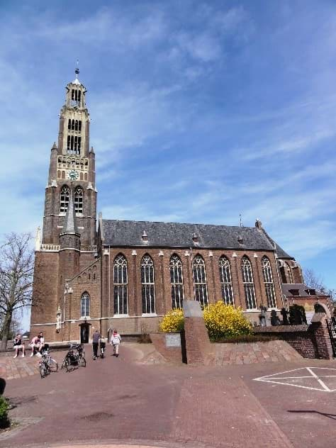 De Omnia MPX Node Decoder is geïnstalleerd in de kerktoren