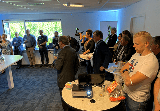 De opening van de vernieuwde studio